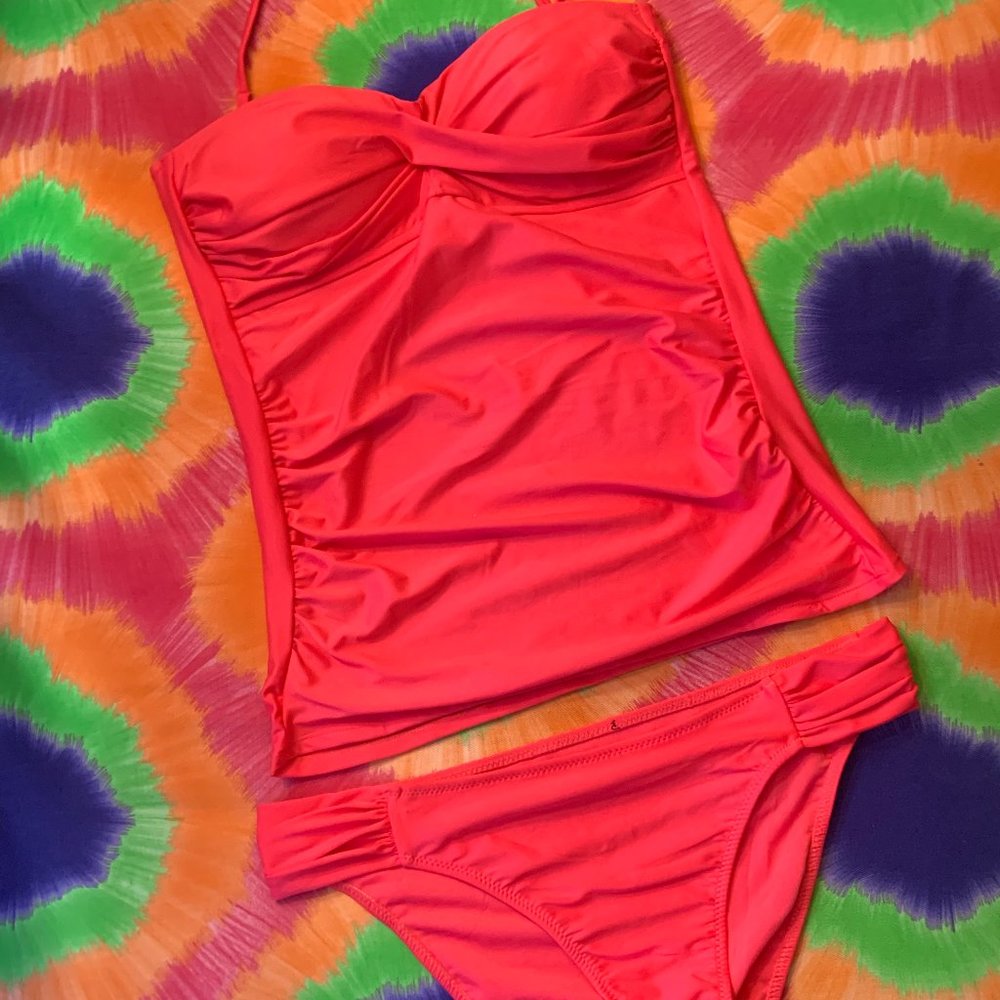 Brand New Fuchsia Pink Two Piece Tankini Hipster Bottoms- Size D cup/10/L